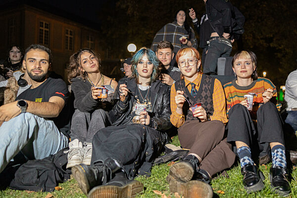 Pudding mit der Gabel Aktion gegen Einsamkeit in Bonn - 29.09.2025