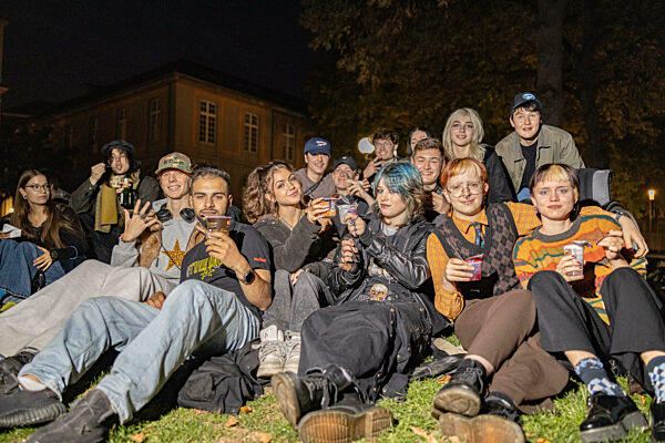 Pudding mit der Gabel Aktion gegen Einsamkeit in Bonn - 29.09.2025