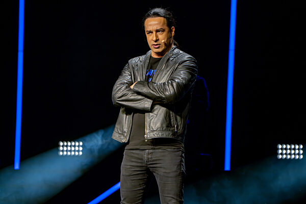 04.04.2025, xkkux, Düsseldorf, Bülent Ceylan -
Yallah hopp