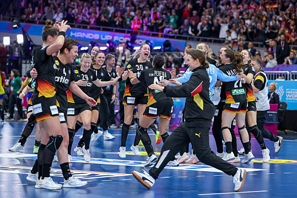 09.12.2025, Handball WM Frauen, Viertelfinale, Deutschland - Brasilien