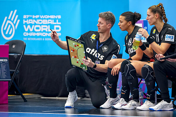 09.12.2025, Handball WM Frauen, Viertelfinale, Deutschland - Brasilien