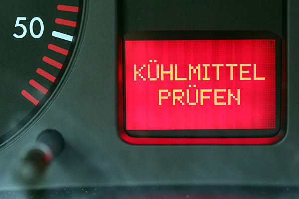 Warnleuchte im Auto - Kuehlmittel