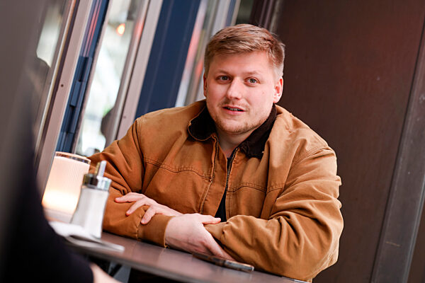 Interview mit Sebastian Hotz zu seinem neuen Roman