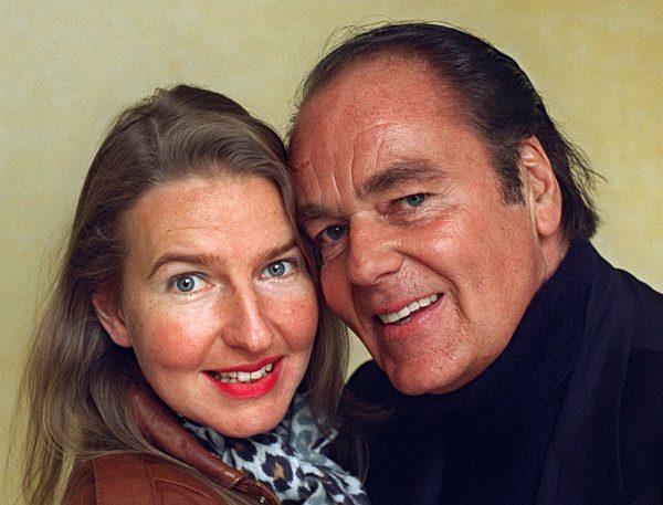 Rätselraten um "Consul" Weyers neuen Adelstitel