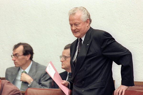 Amigo-Affäre - Rücktritt von Streibl