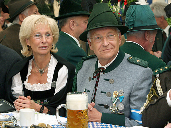 Beim Patronatstag der Bayerischen Gebirgsschützen am Sonntag (06.05...