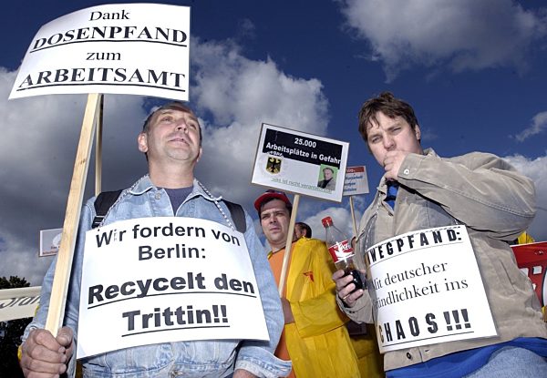 Demonstration gegen Dosenpfand