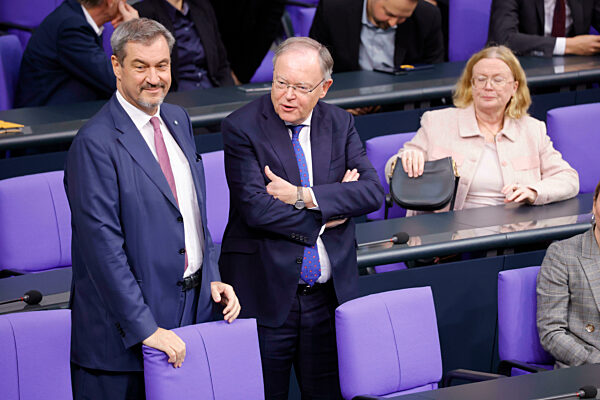 Bayerische Ministerpräsident Markus Söder (CSU), niedersächsische Ministerpräsident Stephan Weil (SPD)