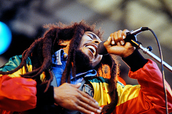 Bob Marley tritt im Münchner Reitstadion auf
und singt seine Reggae Songs