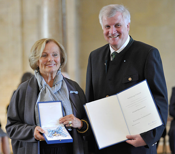 Seehofer überreicht Auszeichnungen - Kubitschek