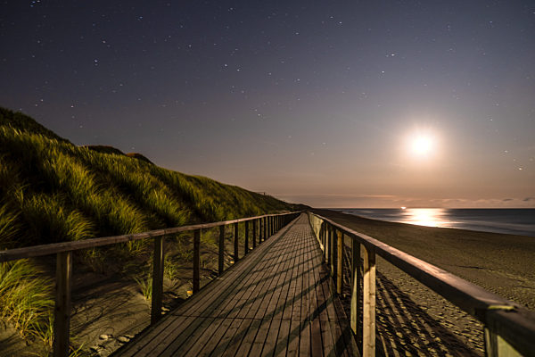 Mond über der Nordsee
