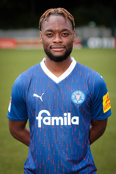 Muaka Simakala (Holstein Kiel)