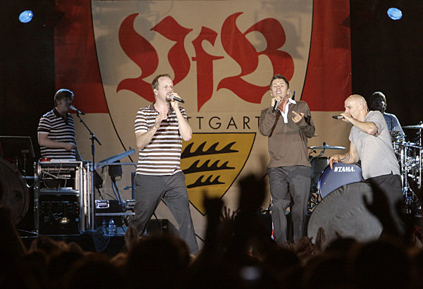 Fanta 4 spielen bei Meisterfeier des VfB Stuttgart