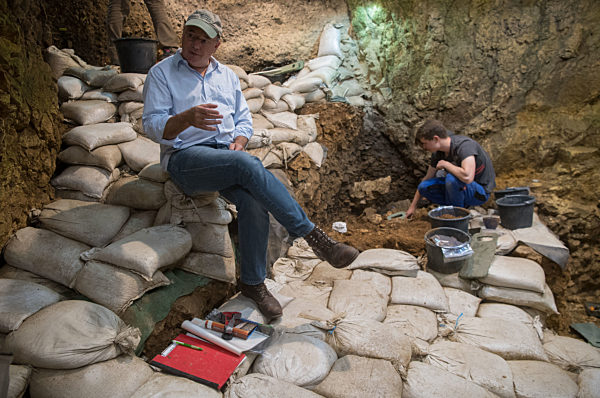 Höhle «Hohle Fels»