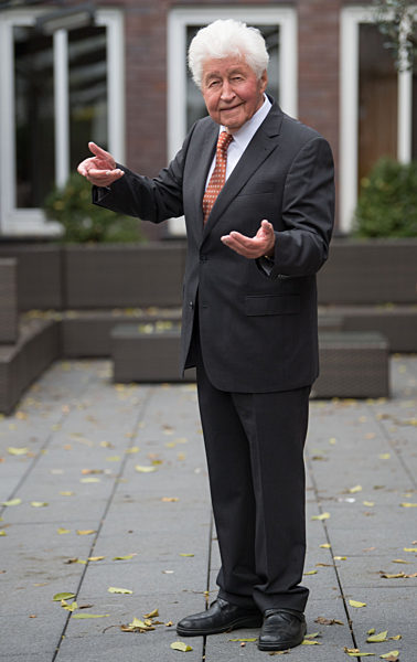 Musik-Label verleiht Gotthilf Fischer goldene Schallplatte