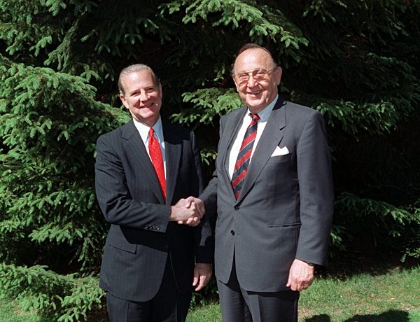 "Zwei-plus-Vier"- Konferenz in Bonn