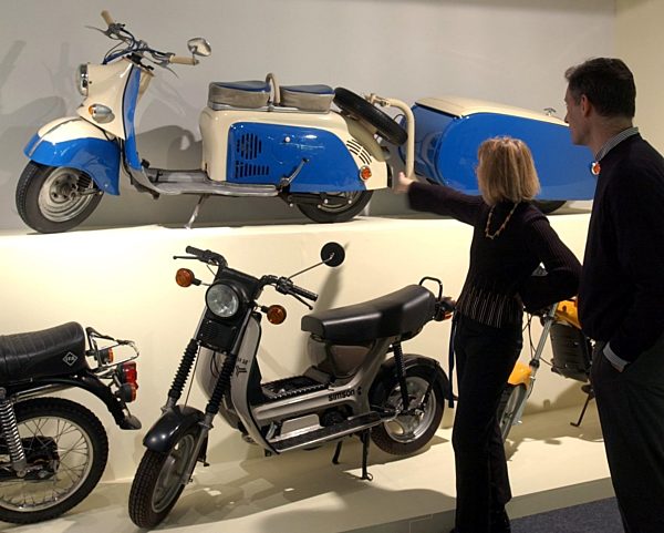 Ausstellung: "Ostdeutsches Design mit Tradition"