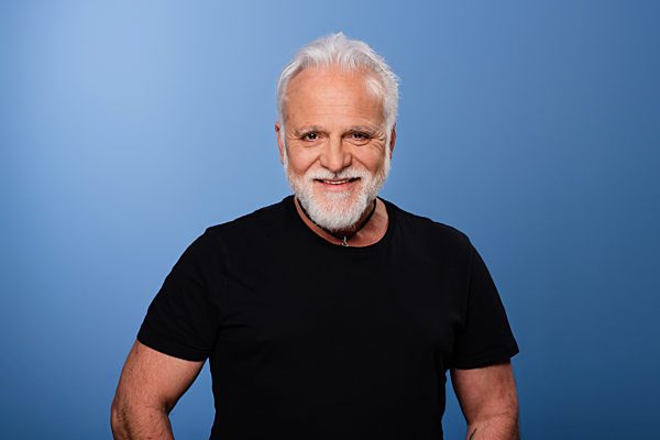 EXCLUSIVE Saenger Nino de Angelo