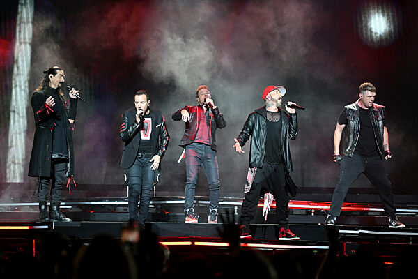Backstreet Boys live auf der Buehne am 20.10.2022 in Muenchen, Olympiahalle