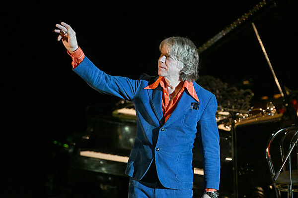 Helge Schneider live auf der Buehne  am 03.03.2025 in Muenchen, Isarphilharmonie