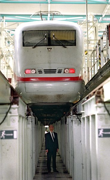 ICE-Inspektion in Hamburg