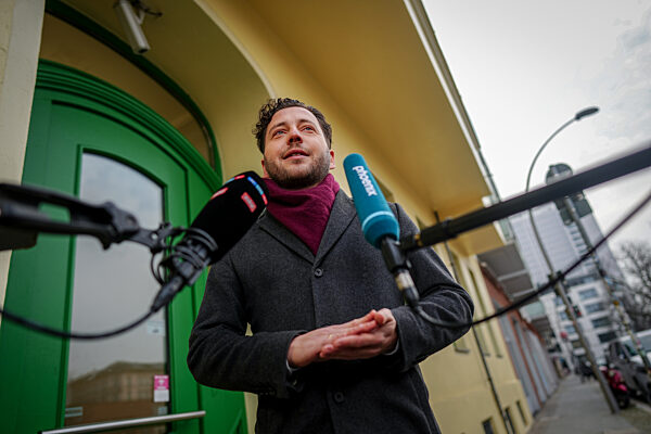 Gremiensitzungen und Statements der Bundesparteien