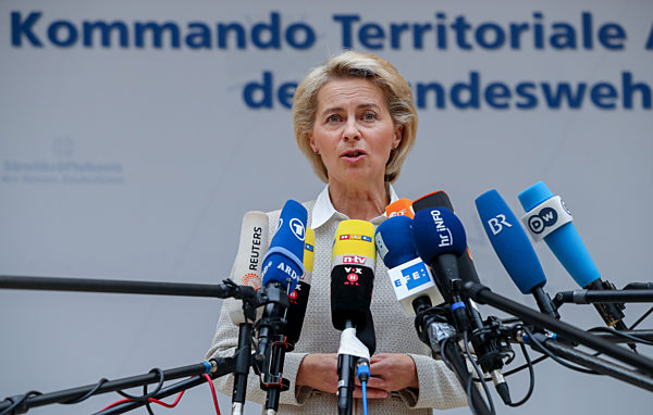 Von der Leyen besucht das Kommando Territoriale Aufgaben