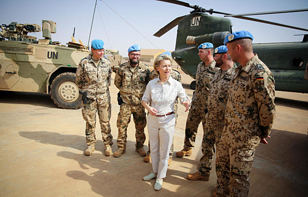 Bundesverteidigungsministerin von der Leyen in Mali