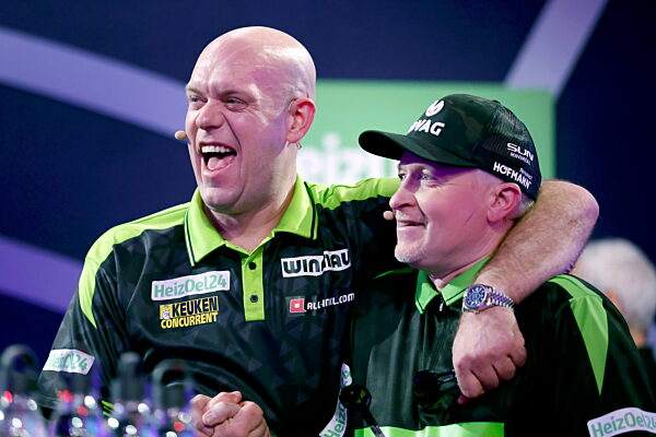 Michael van Gerwen und Joey Kelly
