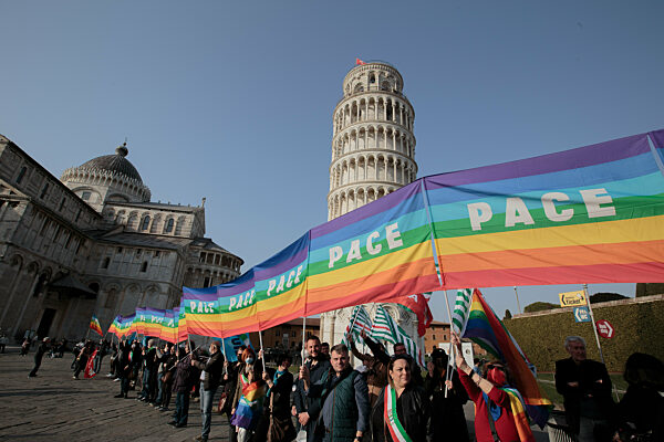 Flash Mob For Peace Under The Tower Of Pisa