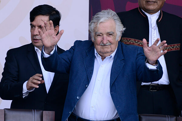 Mexicoâs Independence Day Military Parade