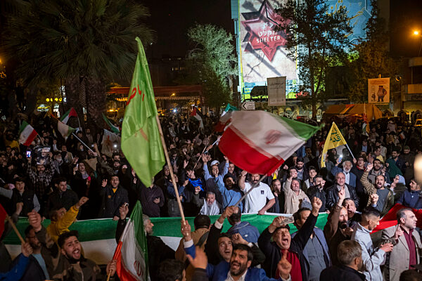 Iranians Celebrate Iranâs IRGC Missile And UAV Attack Against Israel