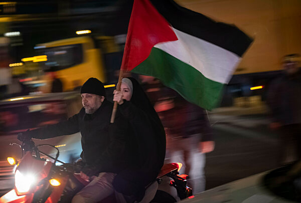 Iranians Celebrate Iranâs IRGC Missile And UAV Attack Against Israel