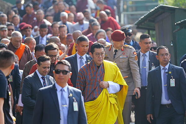 Bhutanese King Jigme Khesar Namgyel Wangchuk Visits Swayambhunath Stupa In Stopover Visit