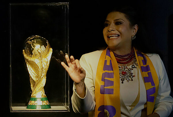 Mexico Unveils Countdown Clock To The 2026 World Cup With Alessandro Del Piero, Former Italian Footballer And FIFA Ambassador