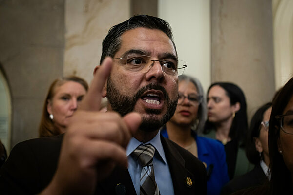 House Democrats respond to arrest of Senator Alex Padilla