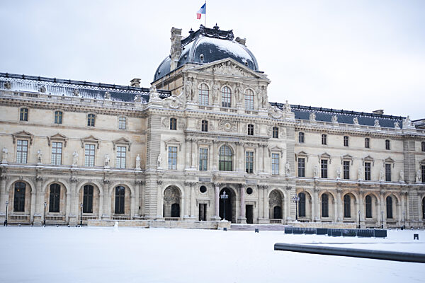 Snow In Paris