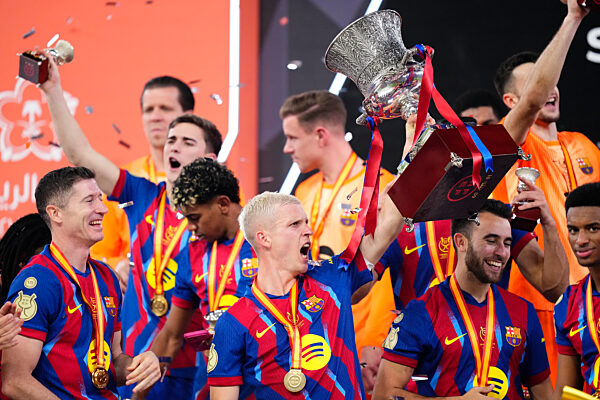 FC Barcelona v Real Madrid: Spanish Super Cup