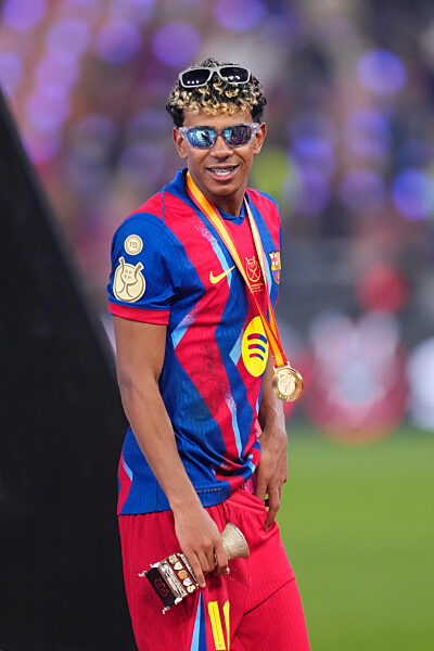 FC Barcelona v Real Madrid: Spanish Super Cup