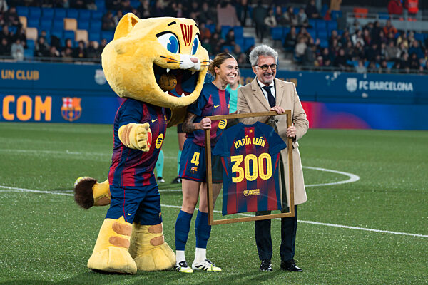 FC Barcelona Femeni v Atletico Madrid Femenino - Liga F Moeve