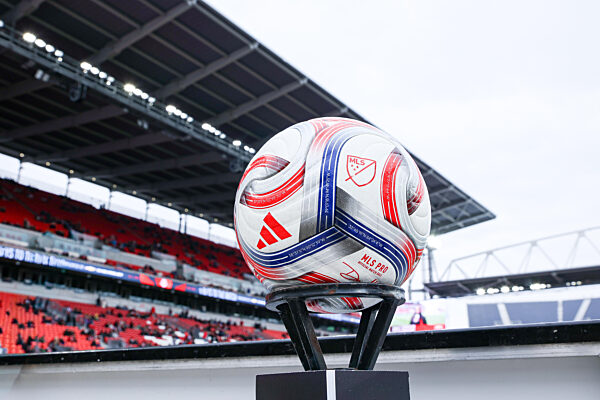 Toronto FC v Columbus Crew