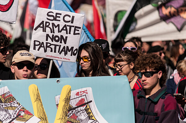 No Kings The International Protest For A World Without War