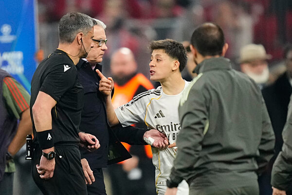 FC Bayern MÃ_nchen v Real Madrid CF - UEFA Champions League 2025/26 Quarter-Final Second Leg