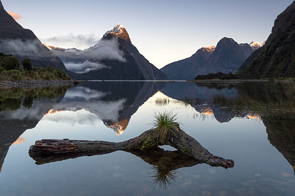 8239 Mitre Peak, Milford Sound, Fiordland National Park, New Zealand