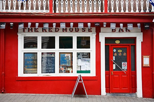 The Red House Bar, Lismore Town, County Waterford, Munster, Republic of Ireland, Europe