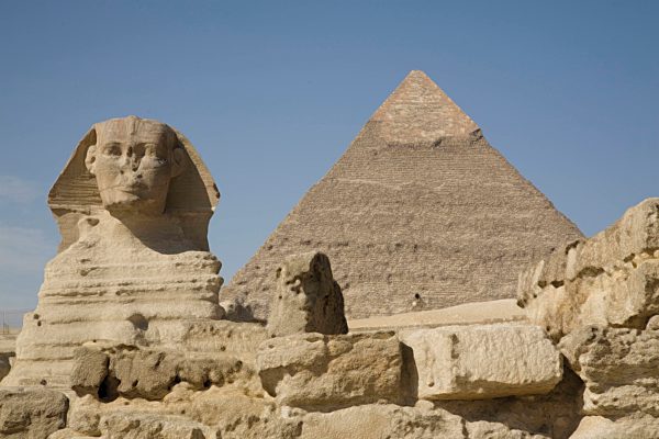 Sphinx and the Pyramid of Cheops, Giza, UNESCO World Heritage Site, near Cairo, Egypt, North Africa, Africa