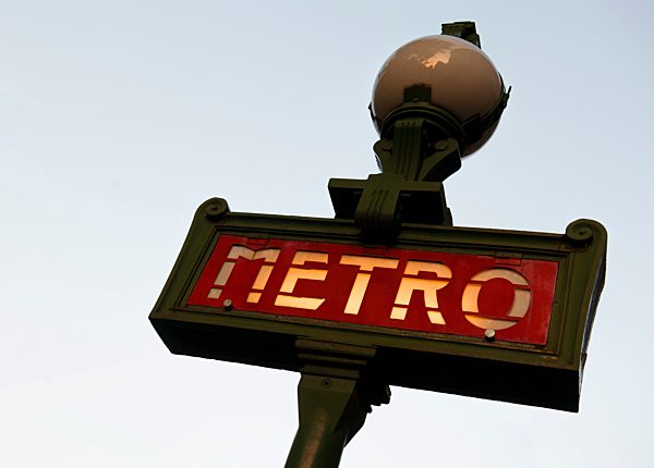 Paris Metro sign