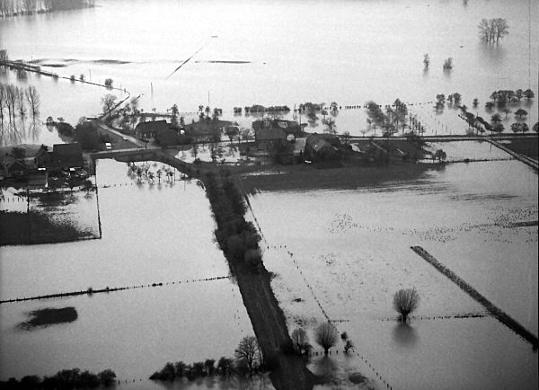 Hochwassereinwirkung im Ortsgebiet in Bislich im Bundesland Nordrhein-Westfalen, Deutschland