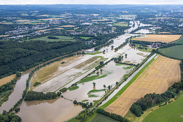 Hochwasserschäden der Flutkatastrophe an der Ruhr in Schwerte im Bundesland Nordrhein-Westfalen, Deutschland