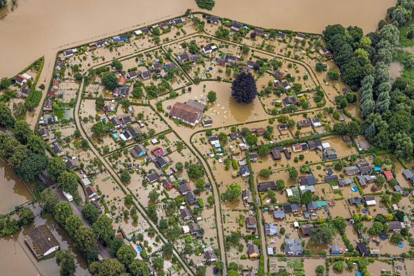 Hochwasserschäden der Flutkatastrophe entlang der Ruhr in Schwerte im Bundesland Nordrhein-Westfalen, Deutschland